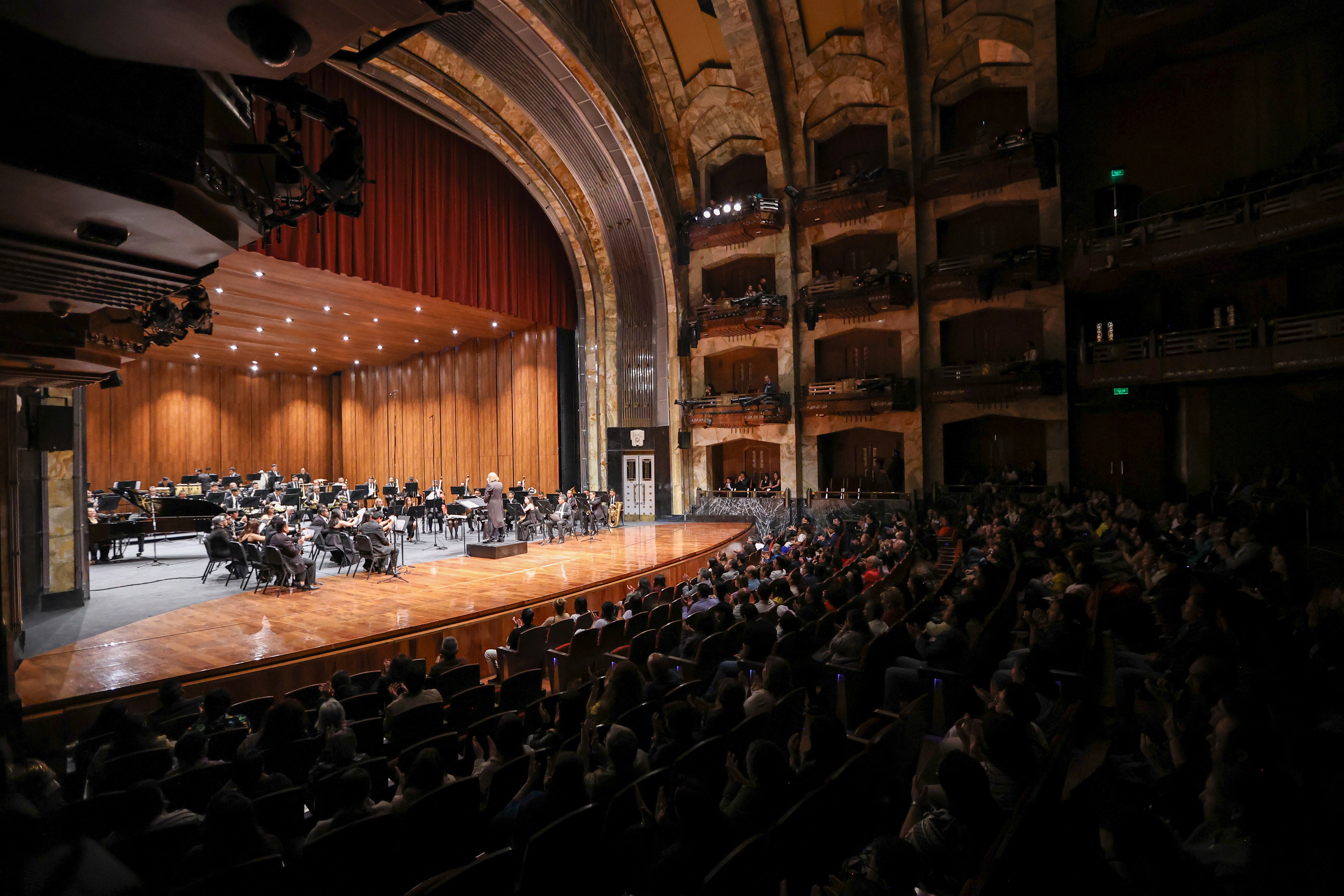 Hidalgo proyecta su riqueza cultural con histórica presentación en Bellas Artes